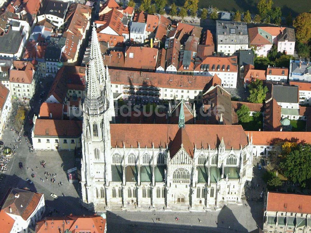 Regensburg ( Bayern ) von oben - Blick auf die Kathedrale St. Peter