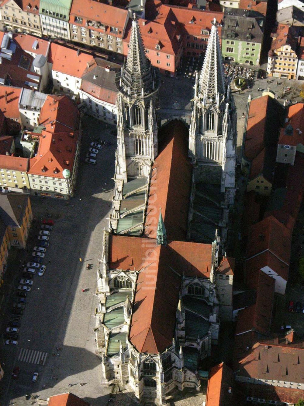 Luftaufnahme Regensburg ( Bayern ) - Blick auf die Kathedrale St. Peter