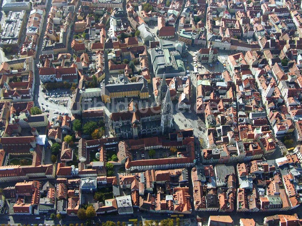 Regensburg ( Bayern ) von oben - Blick auf die Kathedrale St. Peter