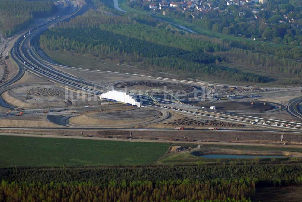 Markkleeberg aus der Vogelperspektive: Blick auf die Kleeblatt-Baustelle der A 38 bei Markkleeberg