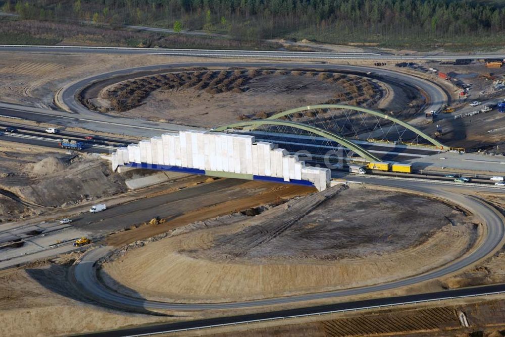 Luftaufnahme Markkleeberg - Blick auf die Kleeblatt-Baustelle der A 38 bei Markkleeberg