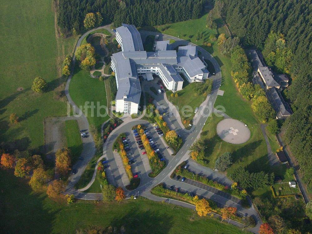 Luftbild Adorf ( Sachsen ) - Blick auf den Klinikneubau östlich von Adorf