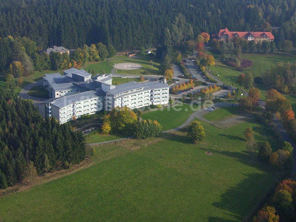 Adorf ( Sachsen ) von oben - Blick auf den Klinikneubau östlich von Adorf