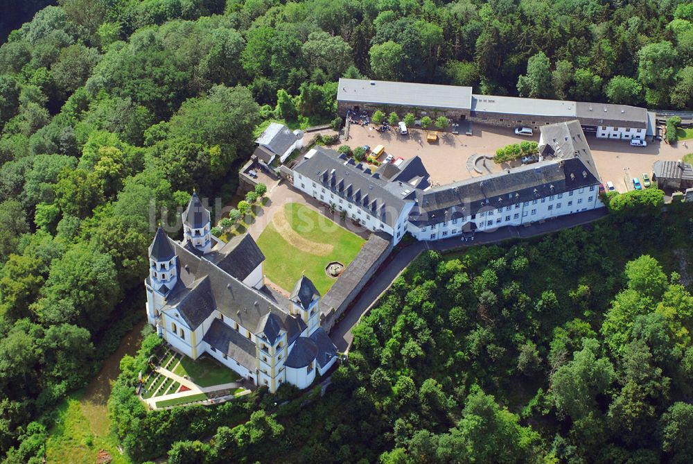 Arnstein - Weinähr aus der Vogelperspektive: Blick auf das Kloster Arnstein - Weinähr.