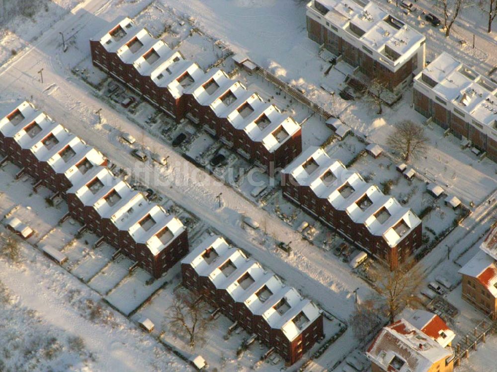 Luftbild Berlin - Rummelsburg - Blick auf die Knabenhäuser Rummelsburger Bucht 30.12.2005