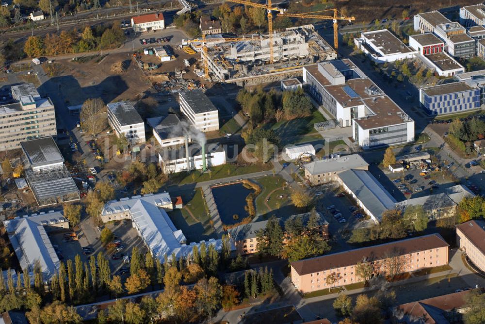 Luftaufnahme Potsdam - Blick auf den Komplex II Golm der Universität Potsdam mit Bau des Instituts für Physik und Astronomie