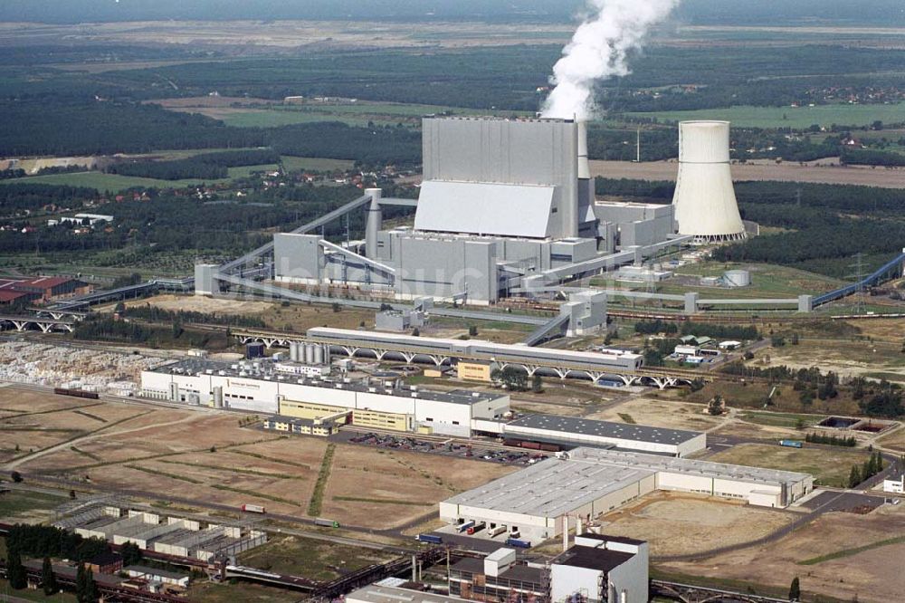 Spremberg von oben - Blick auf das Kraftwerk Schwarze Pumpe in Spremberg