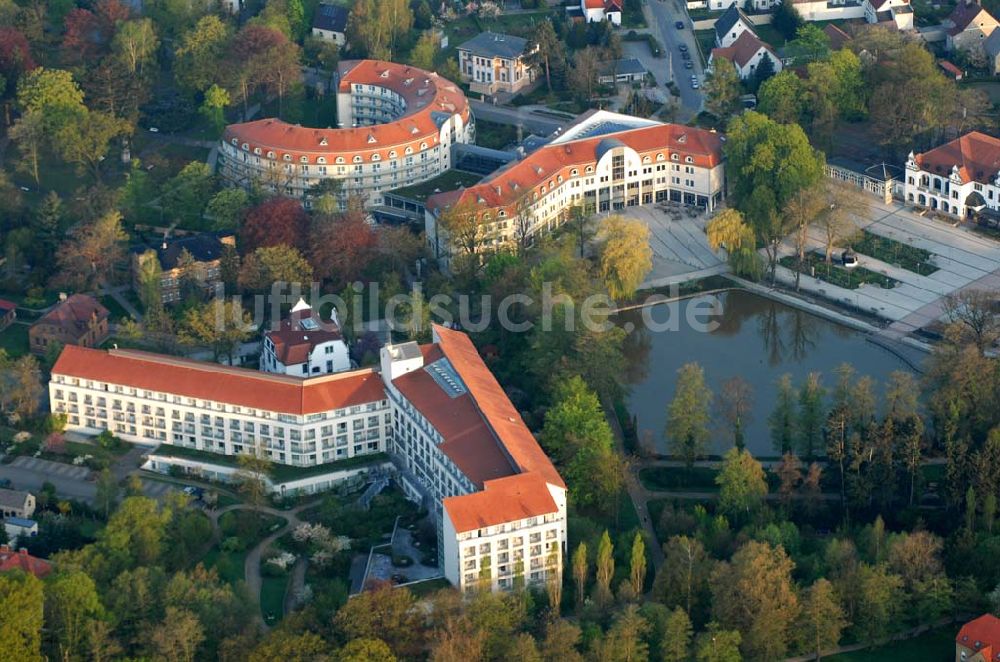 Bad Schmiedeberg von oben - Blick auf das Kurmittelhaus, die Rehaklinik und das 1908 erbaute Jugendstil-Kurhaus in Bad Schmiedeberg