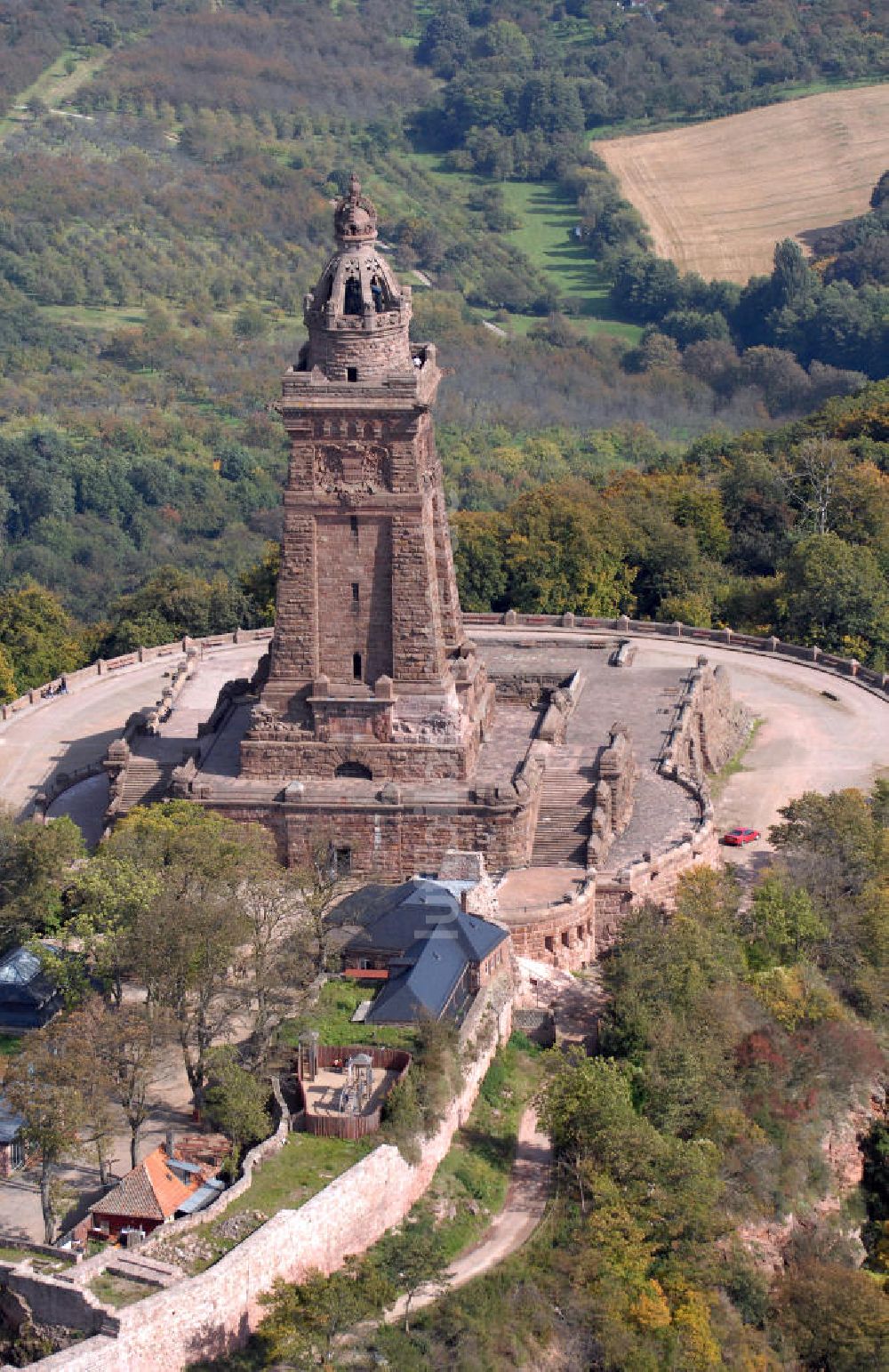 Bad Frankenhausen aus der Vogelperspektive: Blick auf das Kyffhäuser Denkmal