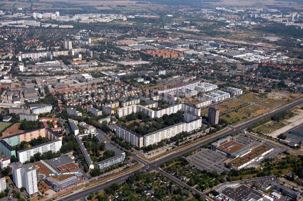 Luftaufnahme Berlin - Blick auf die Landsberger Allee in Berlin-Lichtenberg