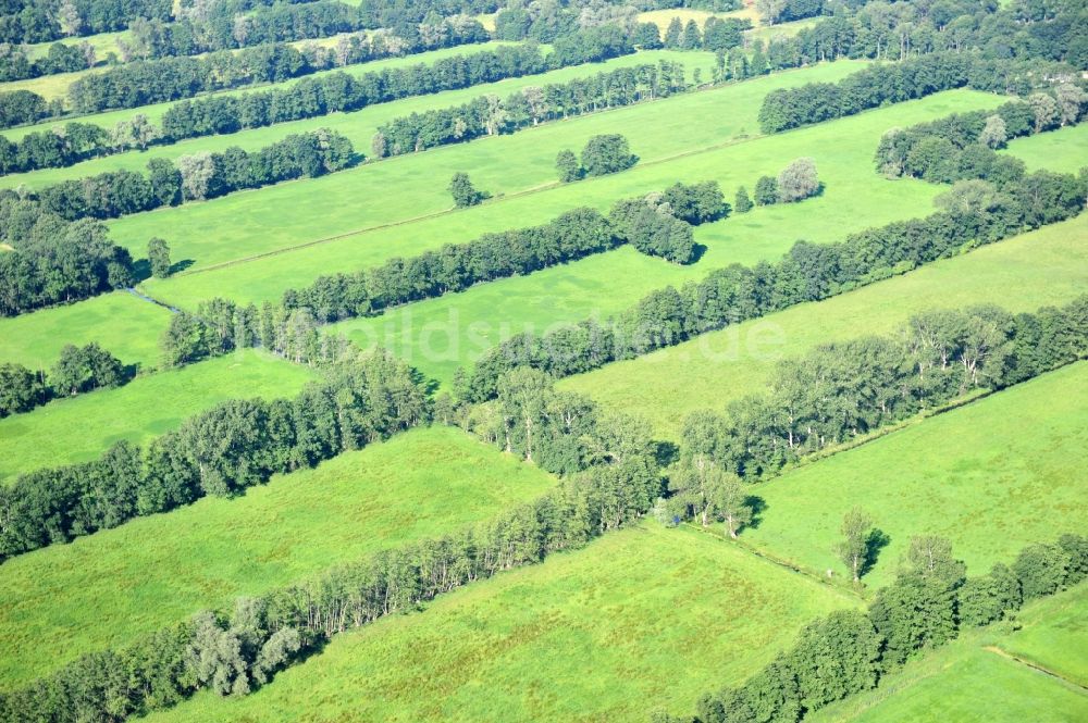 Sophiendorf aus der Vogelperspektive: Blick auf Landschaft im Ortsteil Sophiendorf der Gemeinde Breddin in Brandenburg