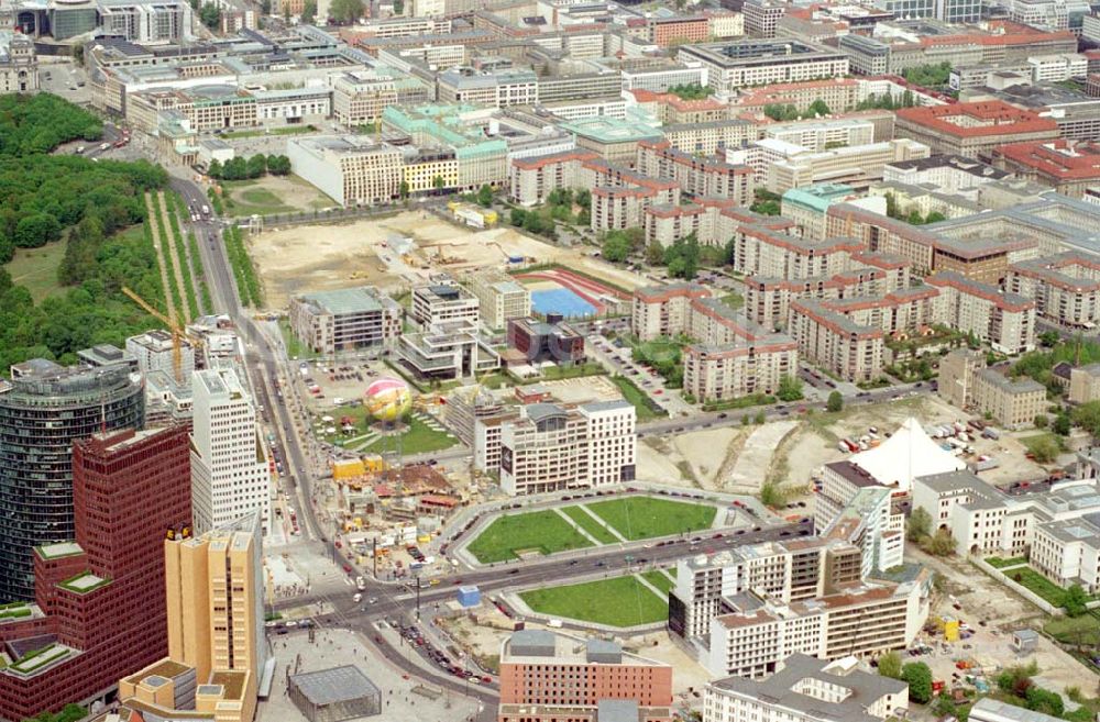 Berlin aus der Vogelperspektive: Blick auf den Leipziger Platz am Potsdamer Platz.