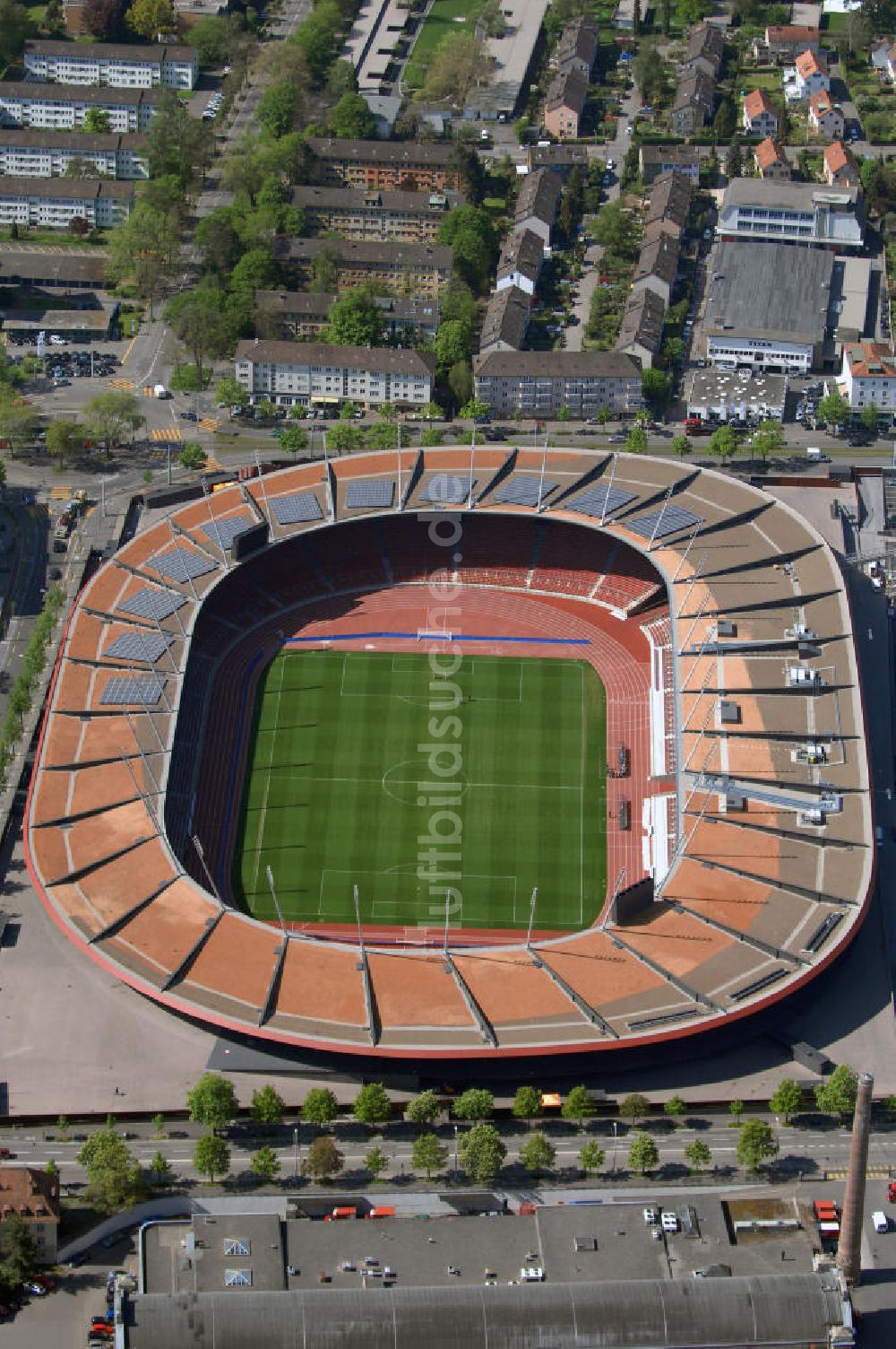 Zürich von oben - Blick auf das Letzigrund Stadion in Zürich