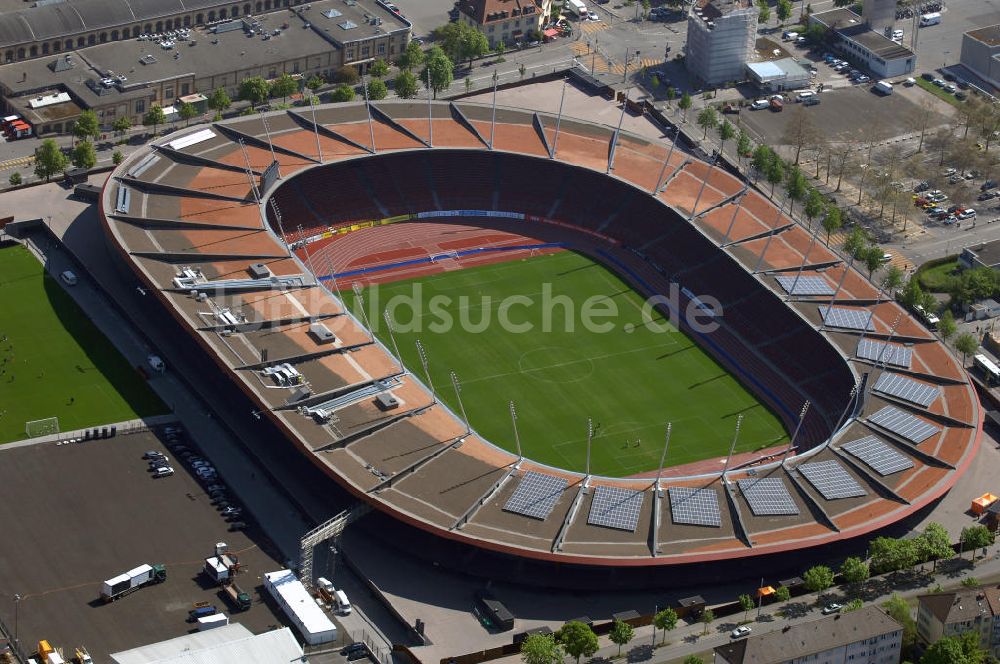 Luftbild Zürich - Blick auf das Letzigrund Stadion in Zürich