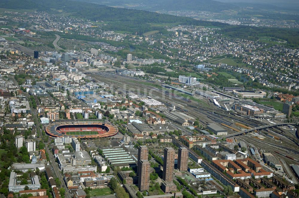 Luftaufnahme ZÜRICH - Blick auf das Letzigrund Stadion in Zürich