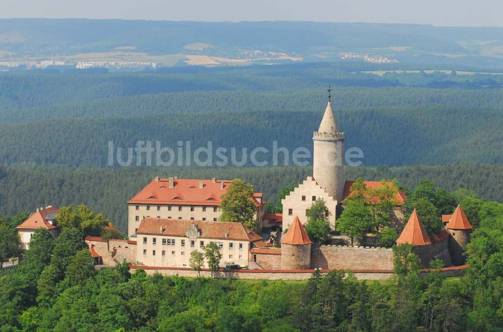 Seitenroda von oben - Blick auf die Leuchtenburg in Seitenroda bei Kahla im Thüringer Wald