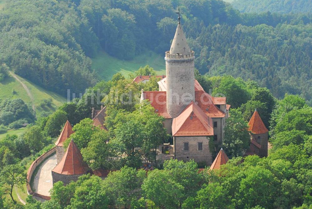 Seitenroda aus der Vogelperspektive: Blick auf die Leuchtenburg in Seitenroda bei Kahla im Thüringer Wald