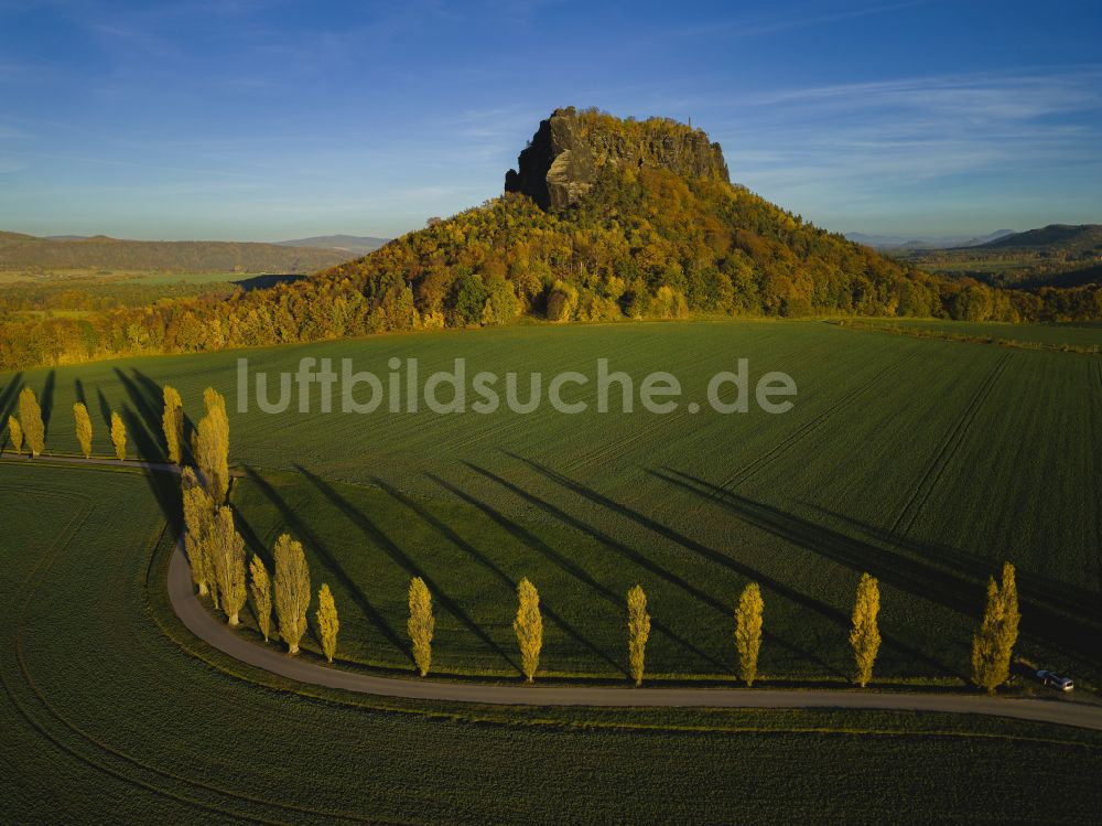 Porschdorf von oben - Blick auf den Lilienstein und das Elbtal der Sächsischen Schweiz bei Prossen im Bundesland Sachsen