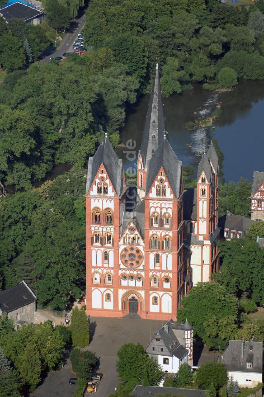 Luftaufnahme Limburg an der Lahn - Blick auf den Limburger Dom