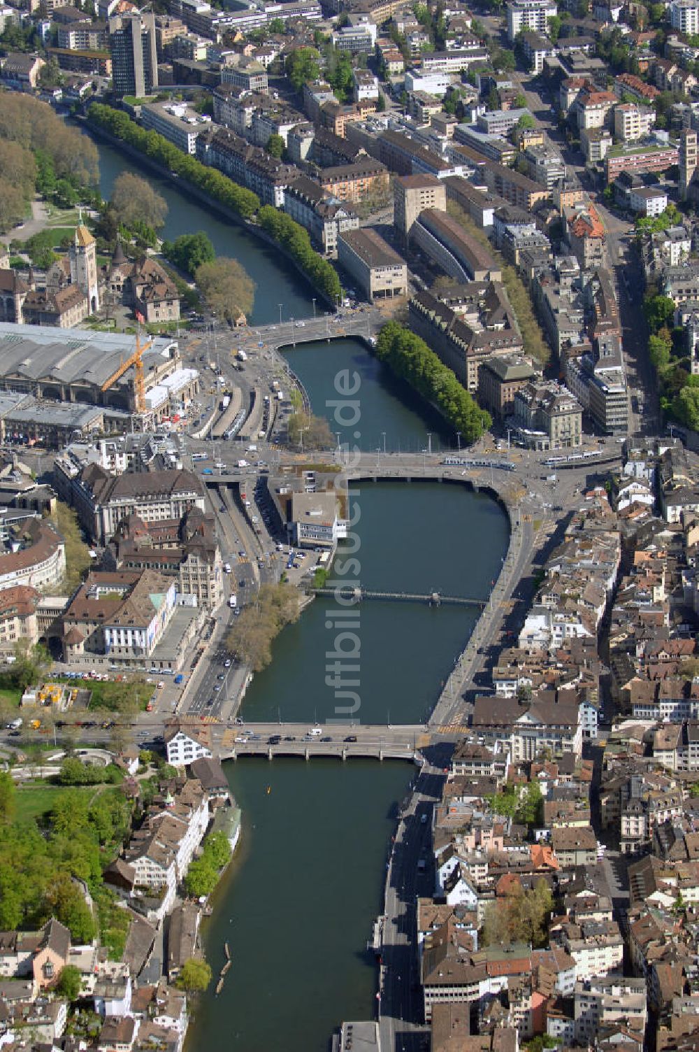 Luftbild Zürich - Blick auf die Limmat in Zürich