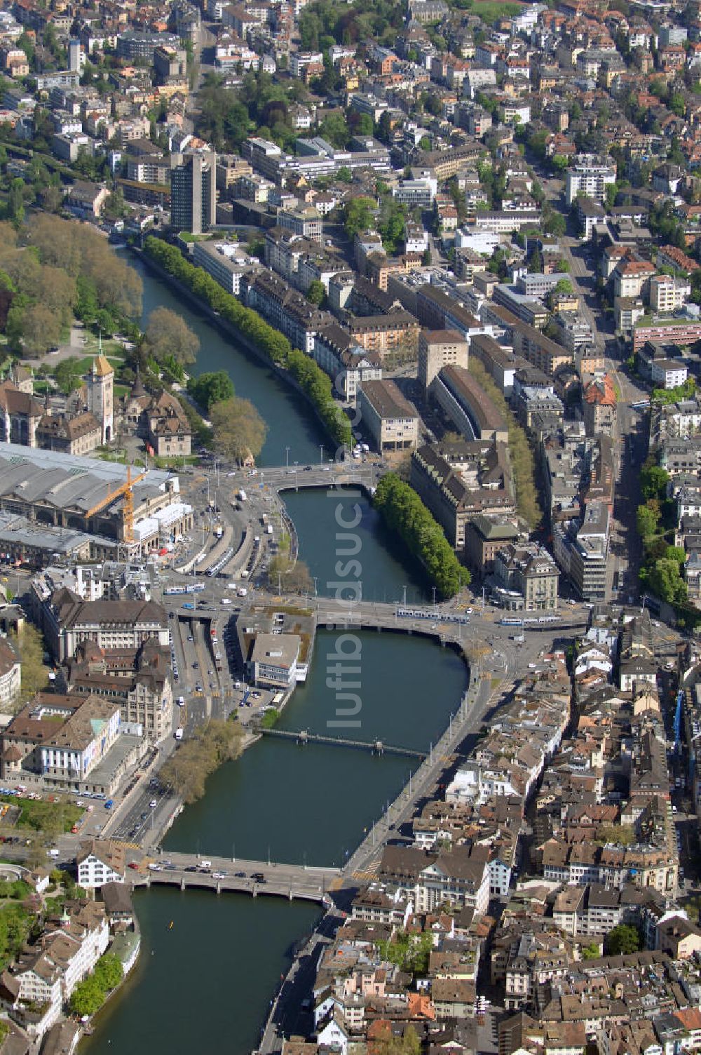 Zürich aus der Vogelperspektive: Blick auf die Limmat in Zürich