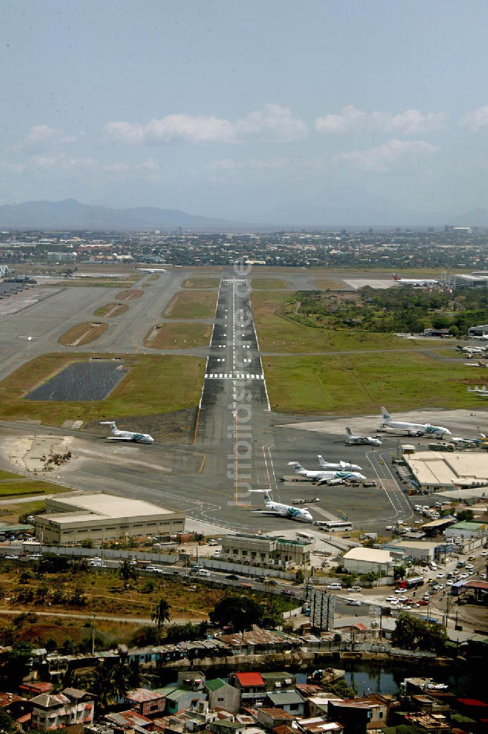 Manila aus der Vogelperspektive: Blick auf den Manila International Airport