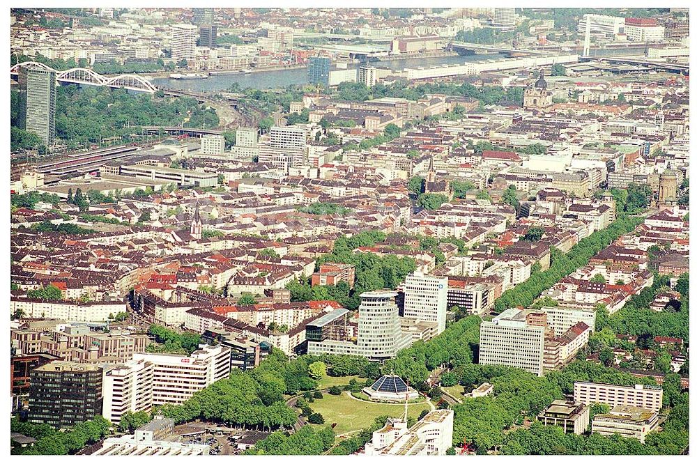 Mannheim von oben - Blick auf Mannheimer Versicherung, Firmensitz