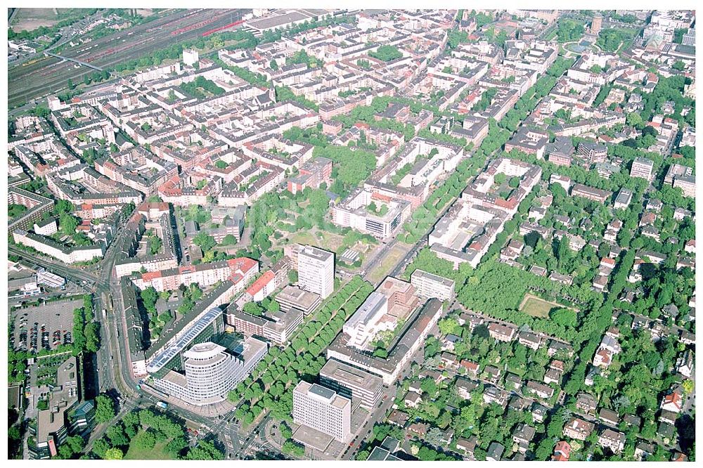 Mannheim aus der Vogelperspektive: Blick auf Mannheimer Versicherung, Firmensitz