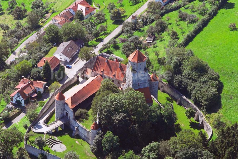 Hüttlingen von oben - Blick auf die Marienburg Niederalfingen