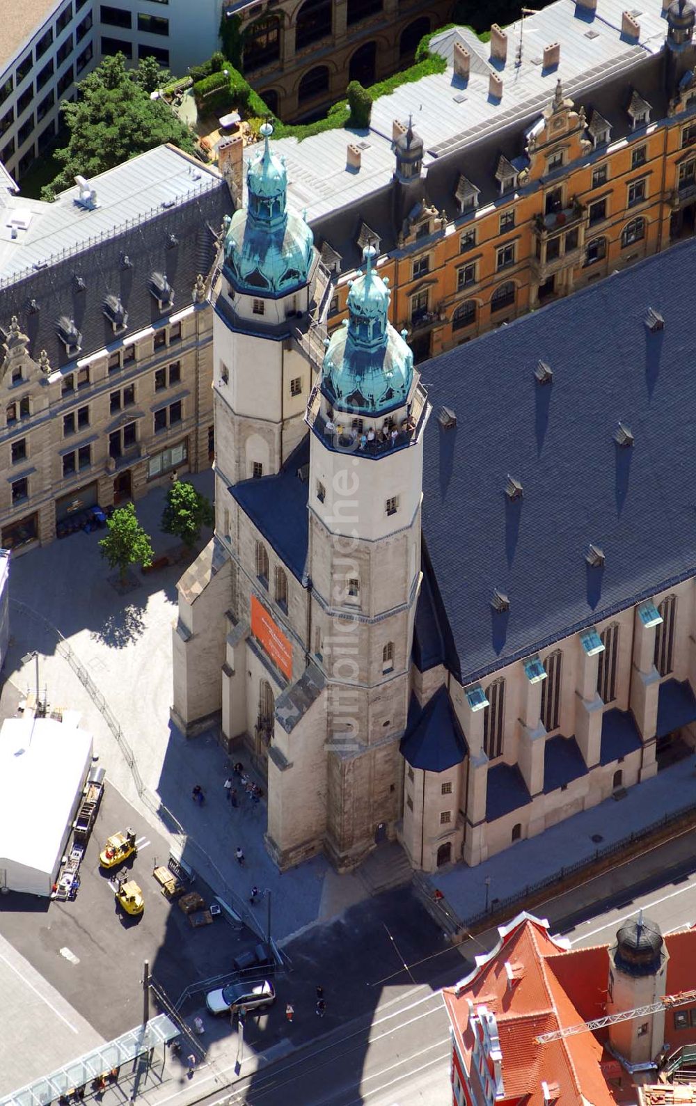 Luftaufnahme Halle/Saale - Blick auf die Marienkirche am Marktplatz in Halle