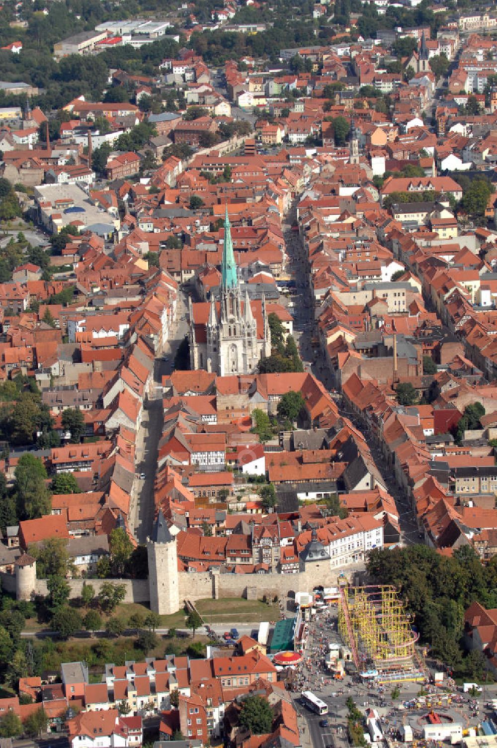 Luftbild Mühlhausen - Blick auf die Marienkirche von Mühlhausen