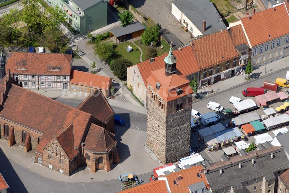 Luftbild Luckenwalde - Blick auf den Marktturm in Luckenwalde