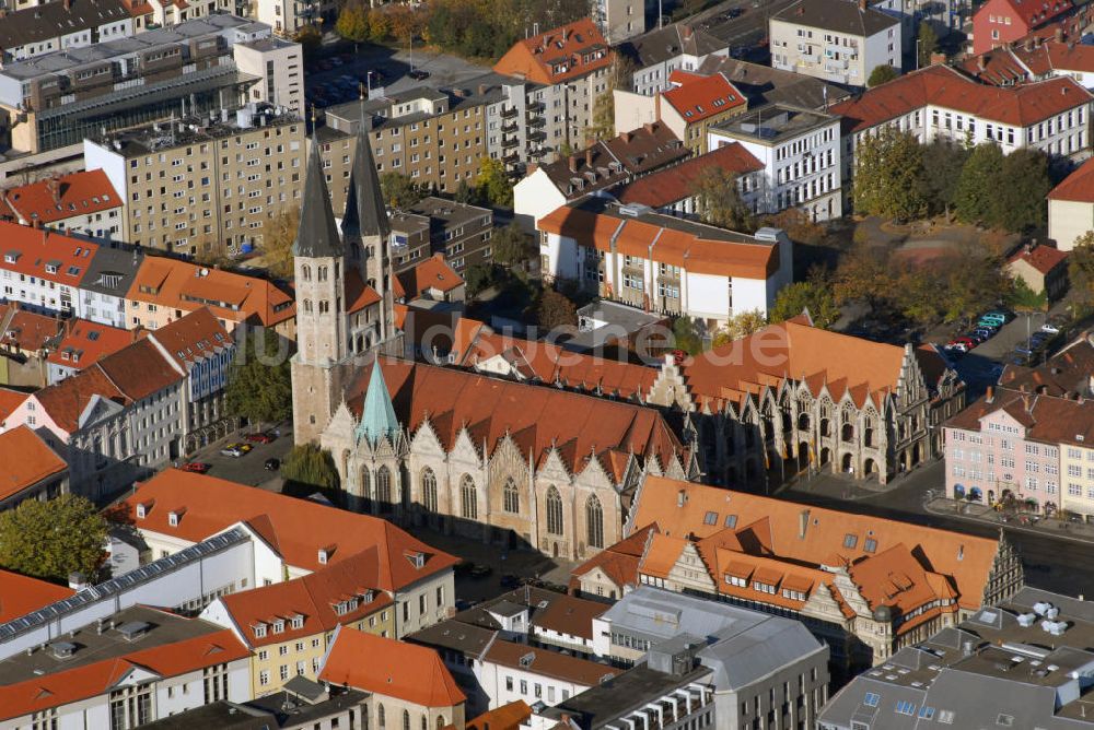 Braunschweig von oben - Blick auf die Martinikirche und das Altstadtrathaus am Altstadtmarkt in Braunschweig