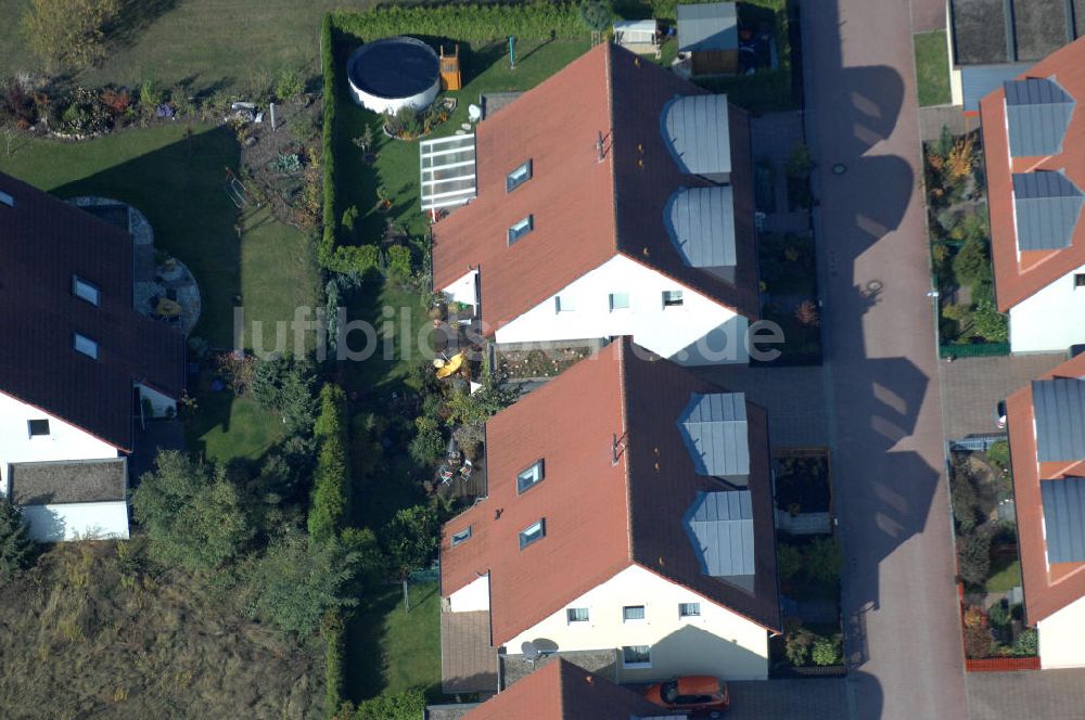 Panketal aus der Vogelperspektive: Blick auf die Mehrfamilienhaus- Wohngebiet zwischen Eichenring, Lindenberger Straße und Karower Straße in Panketal Ortsteil Schwanebeck Neu-Buch