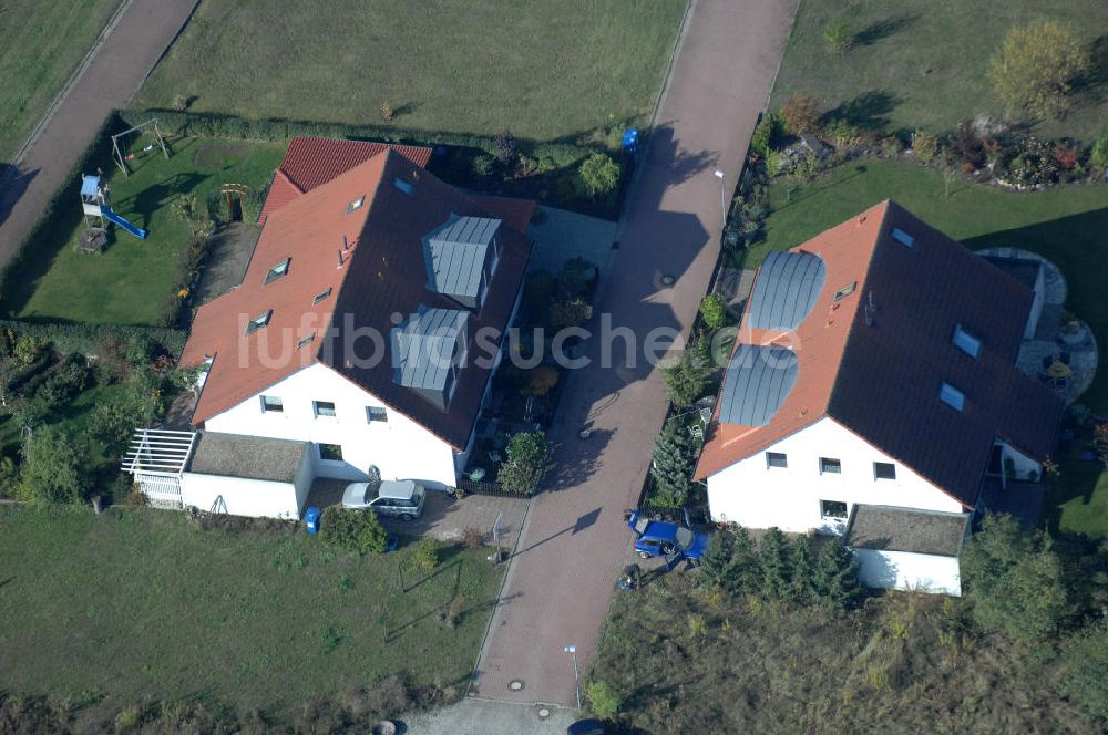 Luftaufnahme Panketal - Blick auf die Mehrfamilienhaus- Wohngebiet zwischen Eichenring, Lindenberger Straße und Karower Straße in Panketal Ortsteil Schwanebeck Neu-Buch