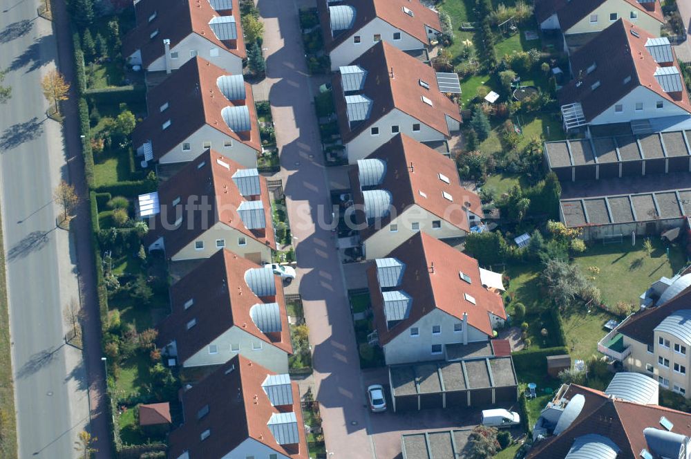 Luftbild Panketal - Blick auf die Mehrfamilienhaus- Wohngebiet zwischen Eichenring, Lindenberger Straße und Karower Straße in Panketal Ortsteil Schwanebeck Neu-Buch