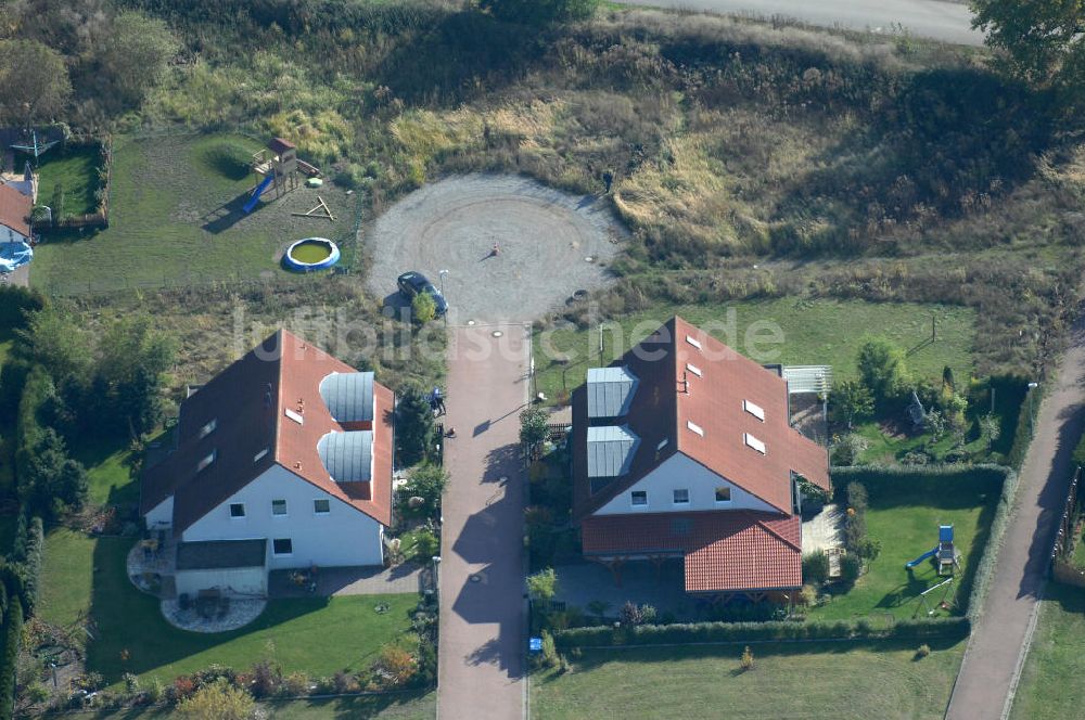 Panketal aus der Vogelperspektive: Blick auf die Mehrfamilienhaus- Wohngebiet zwischen Eichenring, Lindenberger Straße und Karower Straße in Panketal Ortsteil Schwanebeck Neu-Buch