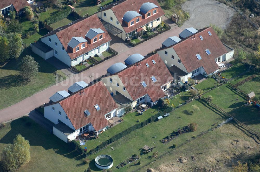 Luftbild Panketal - Blick auf die Mehrfamilienhaus- Wohngebiet zwischen Eichenring, Lindenberger Straße und Karower Straße in Panketal Ortsteil Schwanebeck Neu-Buch