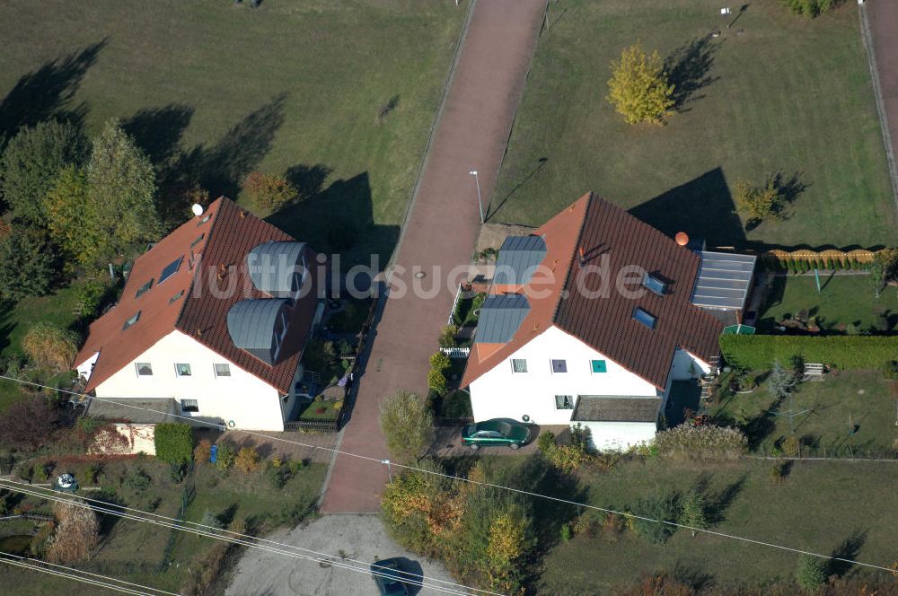 Luftaufnahme Panketal - Blick auf die Mehrfamilienhaus- Wohngebiet zwischen Eichenring, Lindenberger Straße und Karower Straße in Panketal Ortsteil Schwanebeck Neu-Buch