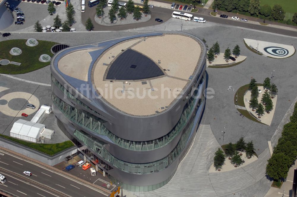 Stuttgart von oben - Blick auf die Mercedes-Benz Welt in Stuttgart-Bad Cannstadt