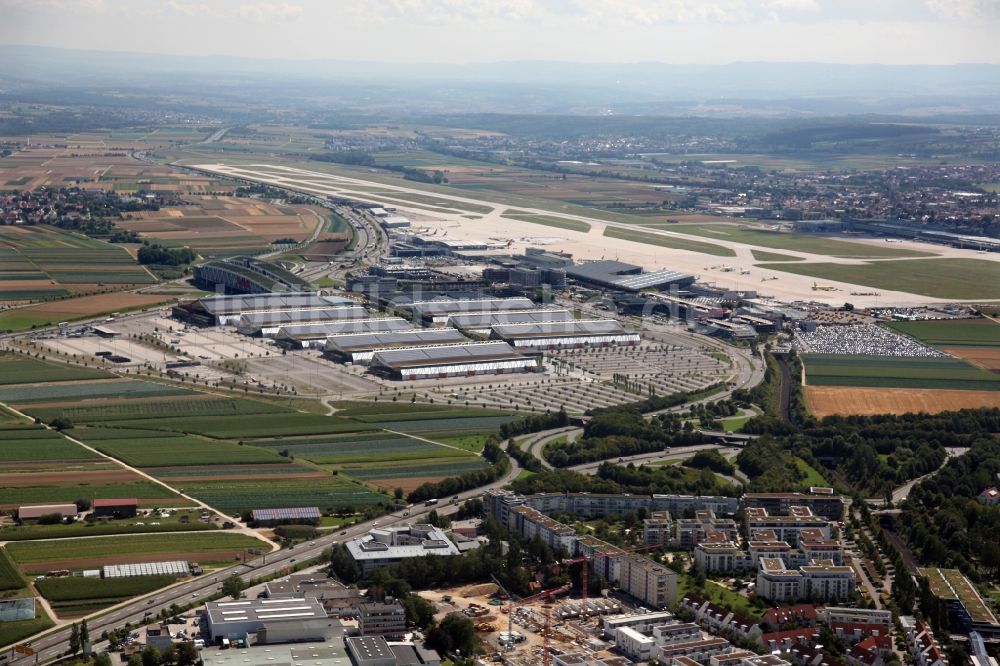 Stuttgart von oben - Blick auf das Messegelände am Flughafen Stuttgart im Bundesland Baden-Württemberg