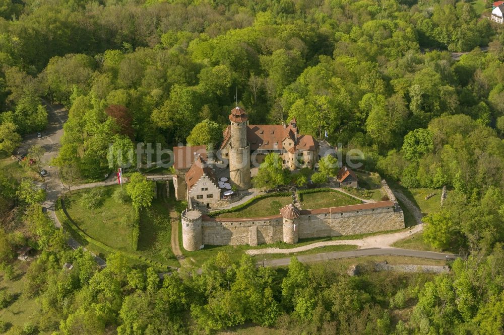 Luftbild Bamberg - Blick auf die mittelalterliche Burg Altenburg in Bamberg im Bezirk Oberfranken im Bundesland Bayern