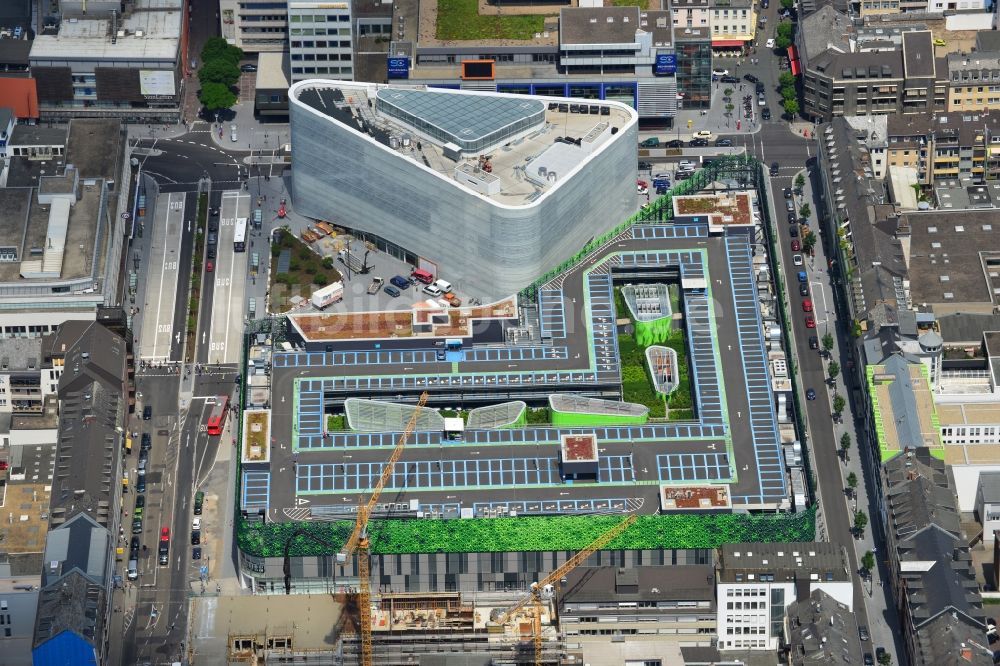 Koblenz von oben - Blick auf Neubau des Einkaufszentrums und Kulturgebäude Forum Mittelrhein auf dem Zentralplatz in Koblenz