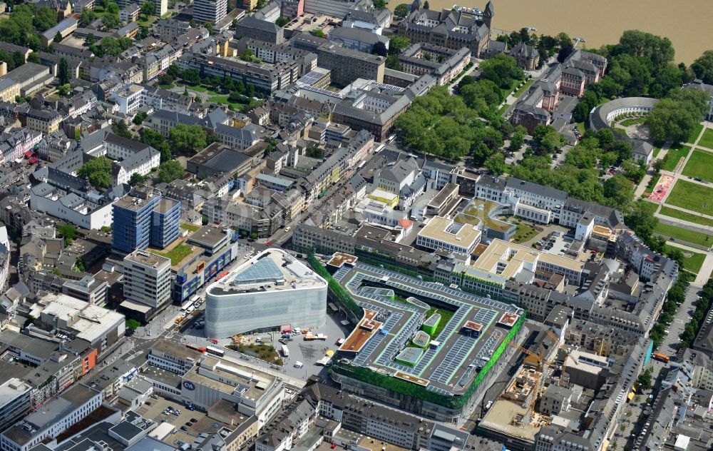 Luftbild Koblenz - Blick auf Neubau des Einkaufszentrums und Kulturgebäude Forum Mittelrhein auf dem Zentralplatz in Koblenz