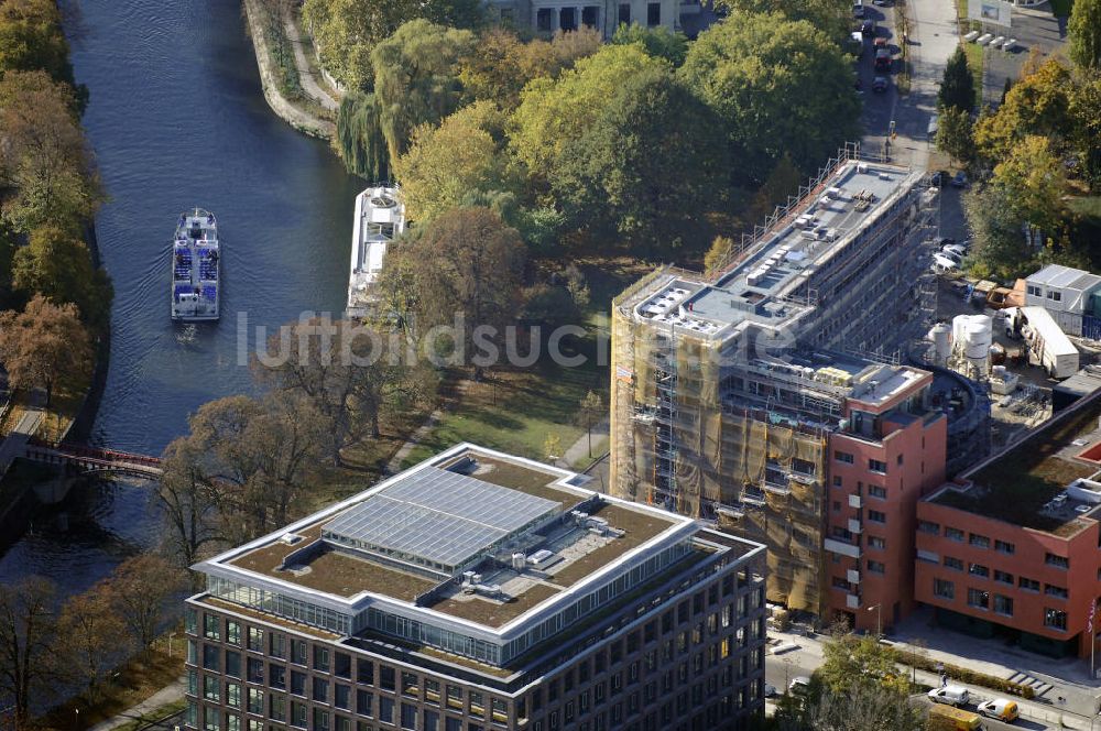 Luftaufnahme Berlin - Blick auf den Neubau der Friedrich-Ebert-Stiftung am Landwehrkanal