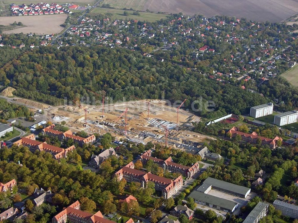 Berlin aus der Vogelperspektive: 05.10.2004 Blick auf den Neubau der Heliuskliniken AG auf dem Gelände des Krankenhauses Berlin-Buch.