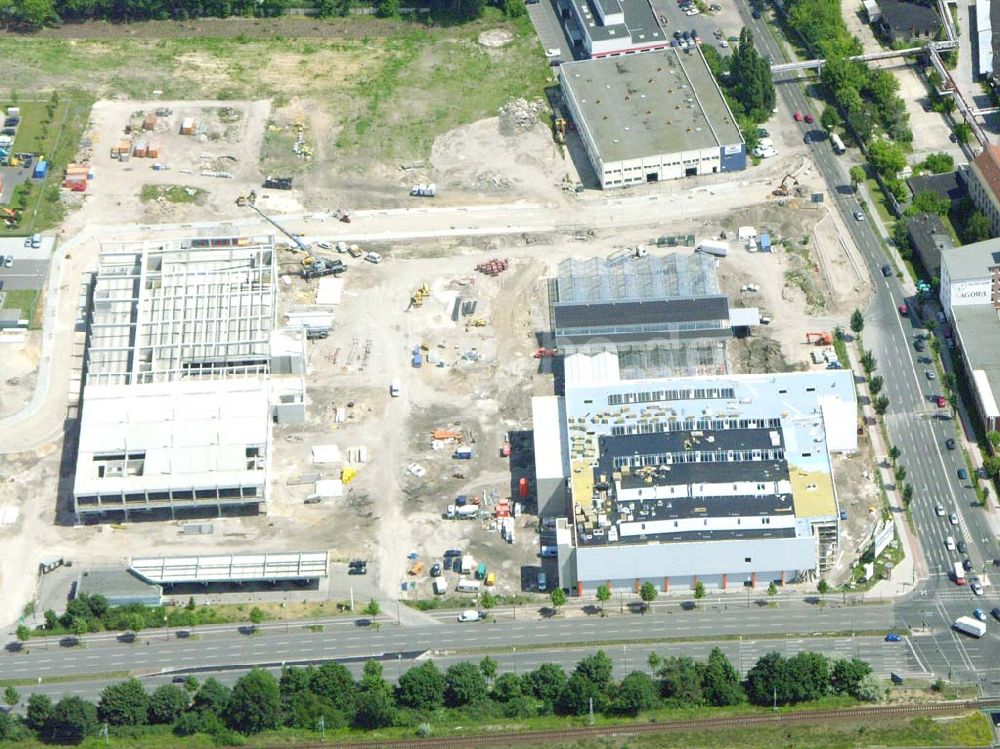 Luftbild Berlin - Adlershof - Blick auf den Neubau OBI-BauMarkt