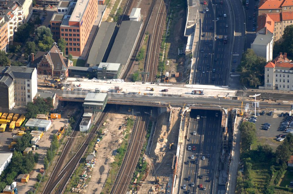 Luftbild Berlin - Blick auf den Neubau der Spandauer Damm Brücke in Berlin-Charlottenburg