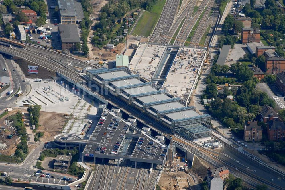 Berlin aus der Vogelperspektive: Blick auf den neuen Berliner Bahnhof Südkreuz (ehem. Papestraße)