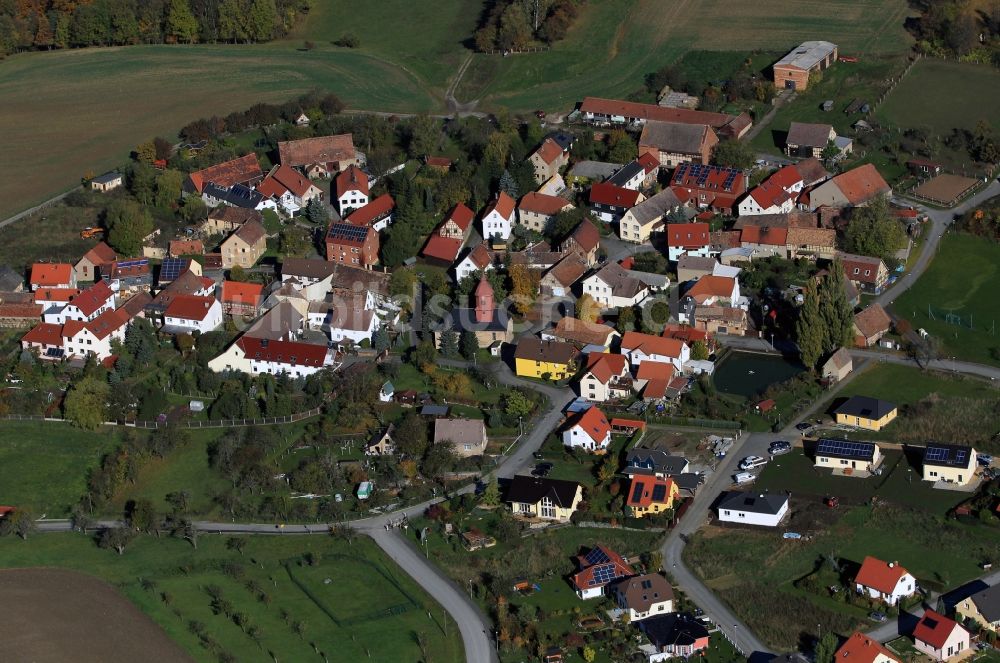 Oßmaritz aus der Vogelperspektive: Blick auf den Ort Oßmaritz in Thüringen